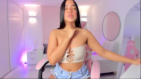 Emily online show from 01-16-25, 01:36