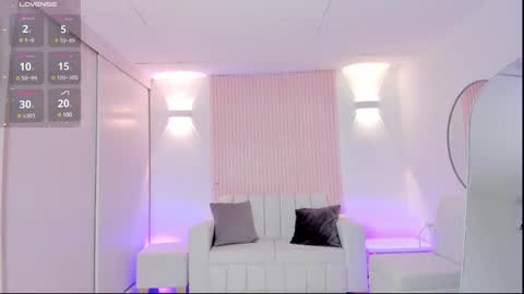 Emily online show from 02-25-25, 12:34