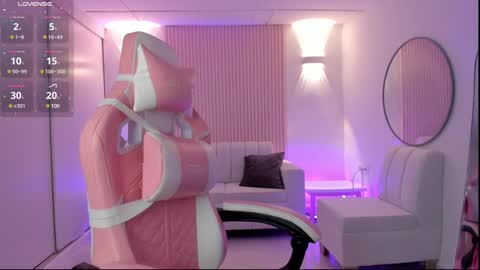 Emily online show from 02-25-25, 06:42