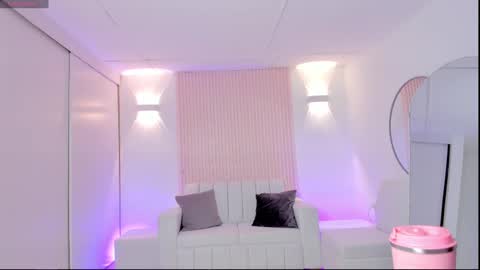 Emily online show from 03-07-25, 02:23