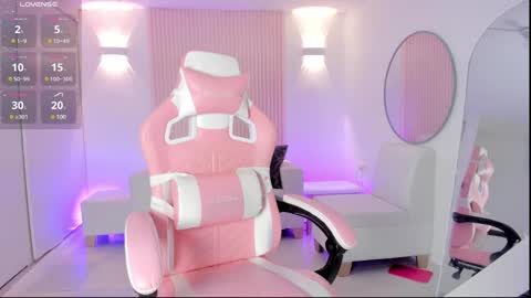 Emily online show from 03-12-25, 04:13