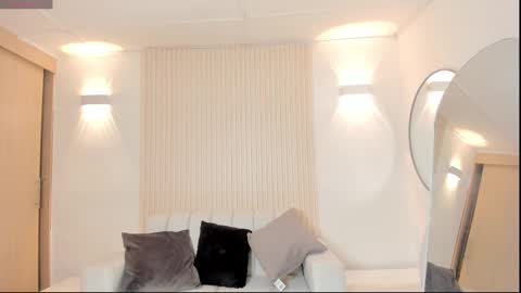 Emily online show from 09-17-25, 02:52