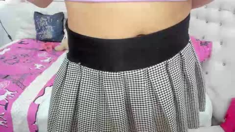 Snapshot of amy_queents chatting on 10-07-25, 06:43 Amy Caroland online show from 10-07-25, 06:43