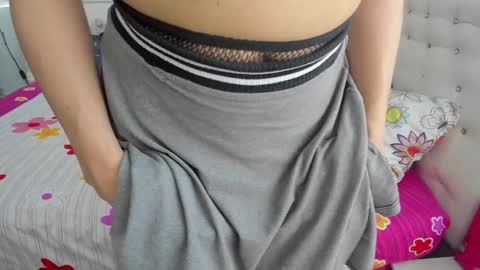 Snapshot of amy_queents chatting on 10-13-25, 05:24 Amy Caroland online show from 10-13-25, 05:24