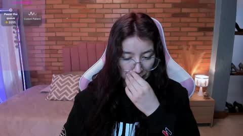 Amy sophia 3 online show from 06-04-26, 11:38