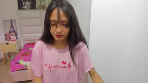 Snapshot of amyalvarez chatting on 03-15-26, 03:07 Amy online show from 03-15-26, 03:07