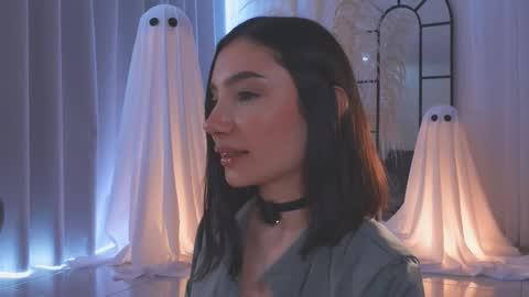 Amy Armstrong online show from 10-25-25, 07:30