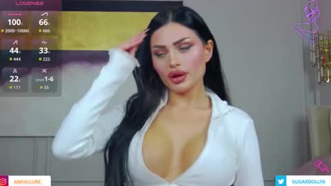 Snapshot of amyazuree chatting on 10-16-25, 08:26 Amy online show from 10-16-25, 08:26