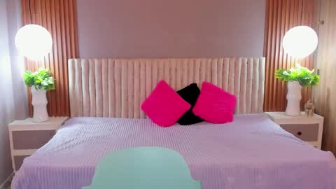 Snapshot of amybarton chatting on 03-14-26, 07:19 My name is AMY... Nice to meet you thumb up me please its important online show from 03-14-26, 07:19