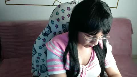 Snapshot of amycosplay_99 chatting on 12-02-25, 08:19 amycosplay_99 online show from 12-02-25, 08:19