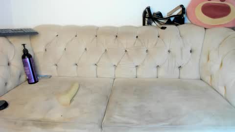 Snapshot of amydelahoz chatting on 01-09-25, 07:10 Amy Kamila online show from 01-09-25, 07:10