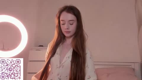 Snapshot of amylovesyouu chatting on 12-02-25, 09:21 amylovesyouu online show from 12-02-25, 09:21