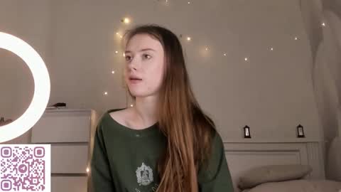 Snapshot of amylovesyouu chatting on 12-13-25, 09:09 amylovesyouu online show from 12-13-25, 09:09