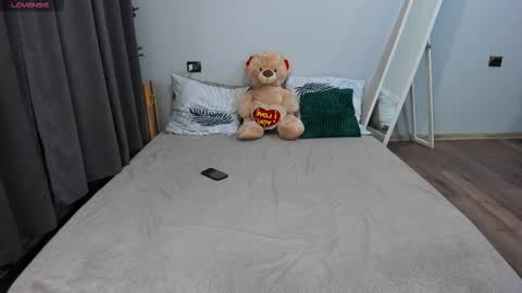 amymilson online show from 02-27-25, 03:59