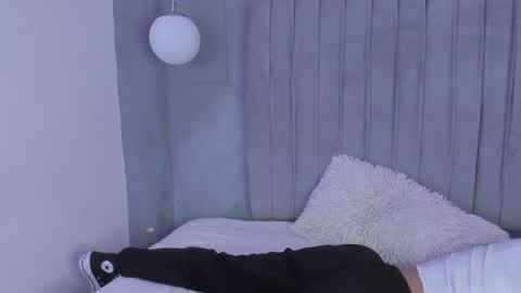 Snapshot of amyolimpo chatting on 01-20-25, 04:32 Amy ... Nice to meet u thumb up me please its important online show from 01-20-25, 04:32