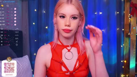  LINA  online show from 12-20-24, 07:28