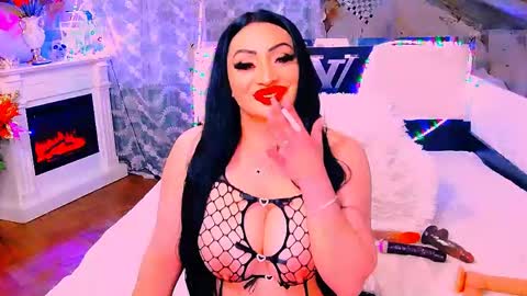 Snapshot of amyrarosera chatting on 05-02-26, 10:37 Alimoonyia online show from 05-02-26, 10:37