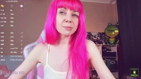 Snapshot of amyrose69 chatting on 05-25-26, 07:53 Amy Rose online show from 05-25-26, 07:53