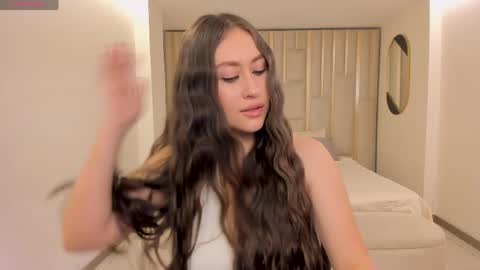 AMY R  online show from 05-16-26, 02:19
