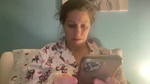 Snapshot of amysmilez chatting on 12-23-24, 04:12 Amy Smilez online show from 12-23-24, 04:12