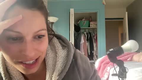 Snapshot of amysmilez chatting on 01-02-25, 08:02 Amy Smilez online show from 01-02-25, 08:02