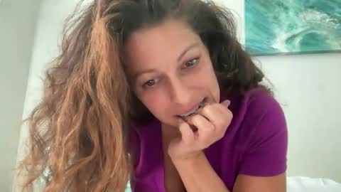 Amy Smilez online show from 04-30-26, 03:40