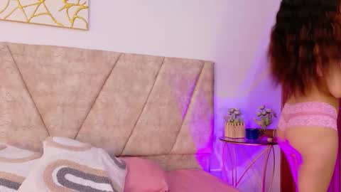 Snapshot of amyvegaa_ chatting on 10-08-25, 01:09 amyvegaa_ online show from 10-08-25, 01:09