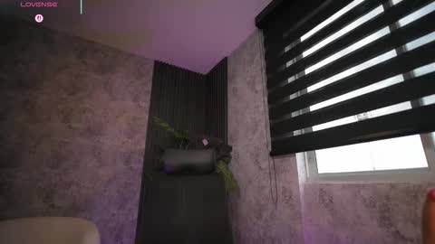 Snapshot of amywalker_ chatting on 02-21-26, 09:16 AMY WALKER online show from 02-21-26, 09:16