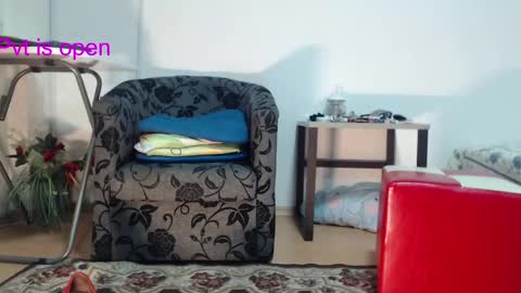 Snapshot of amywildone chatting on 12-12-24, 03:43 Amy - not talkative and a little shy online show from 12-12-24, 03:43