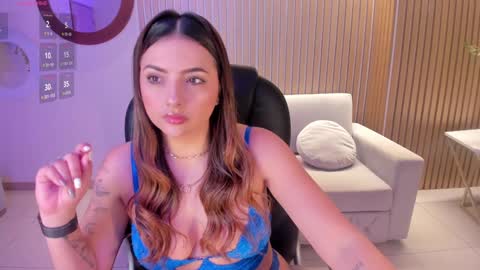    online show from 01-08-25, 01:21