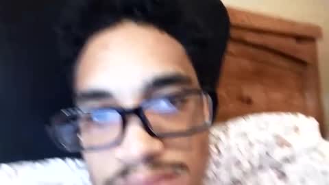 Snapshot of an377432 chatting on 02-28-25, 09:33 an377432 online show from 02-28-25, 09:33