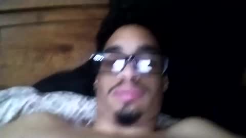 Snapshot of an377432 chatting on 03-06-25, 02:08 an377432 online show from 03-06-25, 02:08