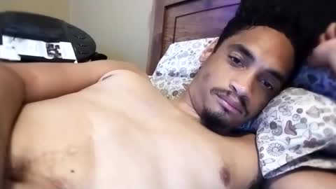 Snapshot of an377432 chatting on 10-06-25, 06:38 an377432 online show from 10-06-25, 06:38