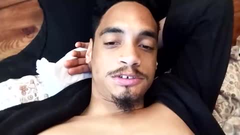 Snapshot of an377432 chatting on 11-06-25, 08:54 an377432 online show from 11-06-25, 08:54