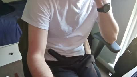 A online show from 04-22-26, 08:17