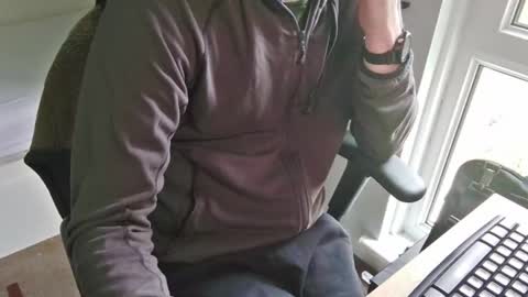 A online show from 04-27-26, 08:45