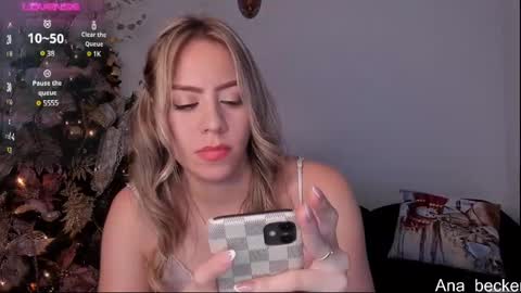 Snapshot of ana_becker1 chatting on 12-30-24, 08:58 Ana online show from 12-30-24, 08:58