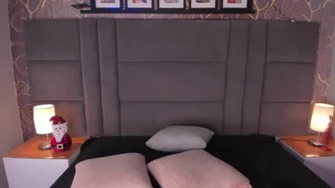 Snapshot of ana_beckett chatting on 12-24-24, 11:38 Ana  online show from 12-24-24, 11:38