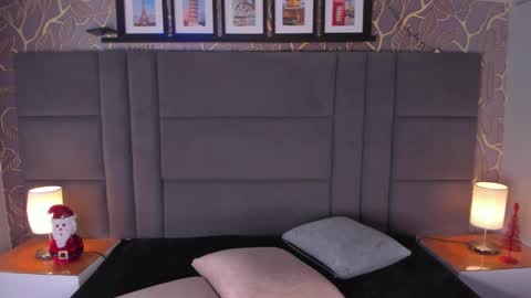 Snapshot of ana_beckett chatting on 12-27-24, 12:12 Ana  online show from 12-27-24, 12:12
