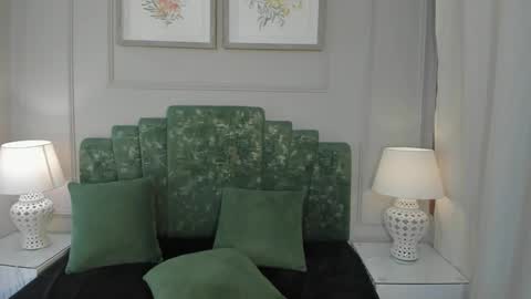 Snapshot of ana_beckett chatting on 03-02-25, 02:00 Ana  online show from 03-02-25, 02:00