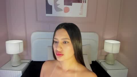 Snapshot of ana_beckett chatting on 03-09-25, 11:03 Ana  online show from 03-09-25, 11:03