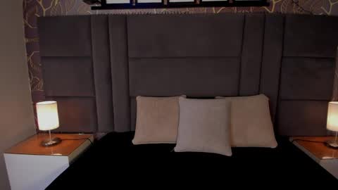 Snapshot of ana_beckett chatting on 03-11-25, 11:44 Ana  online show from 03-11-25, 11:44