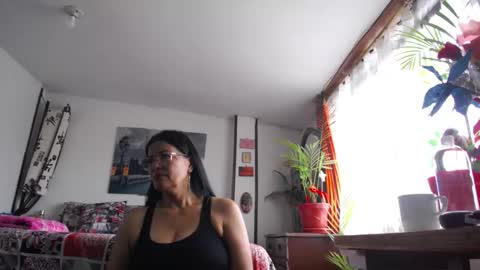 Snapshot of ana_mature_ chatting on 09-09-25, 04:28 Ana online show from 09-09-25, 04:28