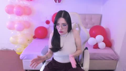 Im anna but you can call me as you want online show from 04-09-26, 08:25