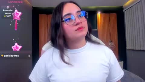 Snapshot of ana_taylor2 chatting on 02-24-25, 08:58 Ana online show from 02-24-25, 08:58