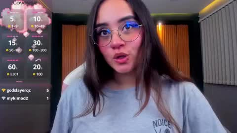 Snapshot of ana_taylor2 chatting on 03-03-25, 08:54 Ana online show from 03-03-25, 08:54