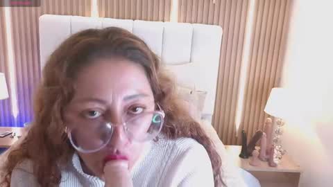 Ana Moon  online show from 04-23-26, 05:19