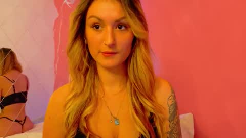 Snapshot of anaayss chatting on 10-10-25, 05:28 anaayss online show from 10-10-25, 05:28