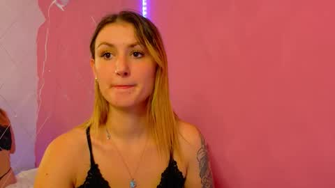 Snapshot of anaayss chatting on 10-29-25, 06:15 anaayss online show from 10-29-25, 06:15