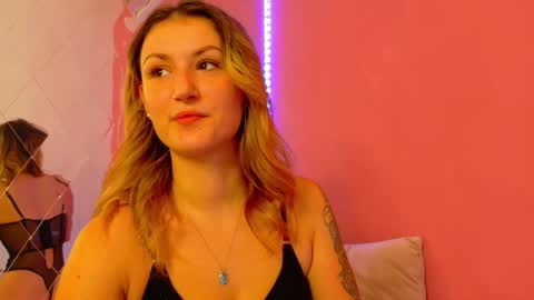 Snapshot of anaayss chatting on 11-10-25, 06:01 anaayss online show from 11-10-25, 06:01